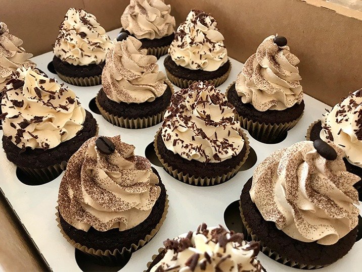 Keto Cupcake Combo_Choc w/Espresso Buttercream Cupcakes + Chocolate w/Vanilla Buttercream Cupcakes