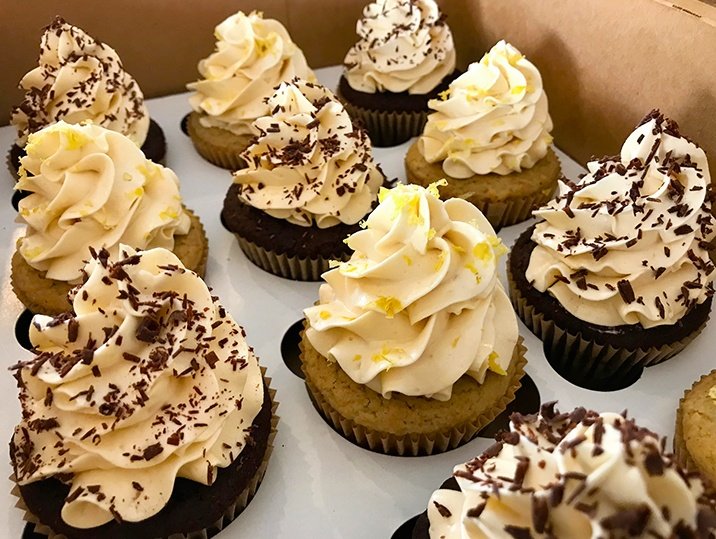 Keto Chocolate and Lemon Cupcakes with Vanilla Buttercream Frosting